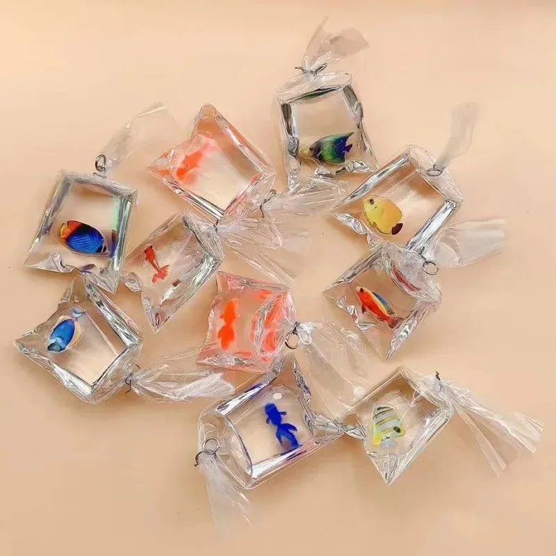 10個入り、透明な樹脂製の水滴型ペンダント。ミニチュアの海の - Resin Crafts Diy のレビューと価格